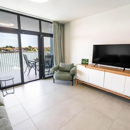 Apartment магията на созо